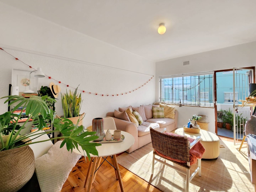 To Let 1 Bedroom Property for Rent in Vredehoek Western Cape